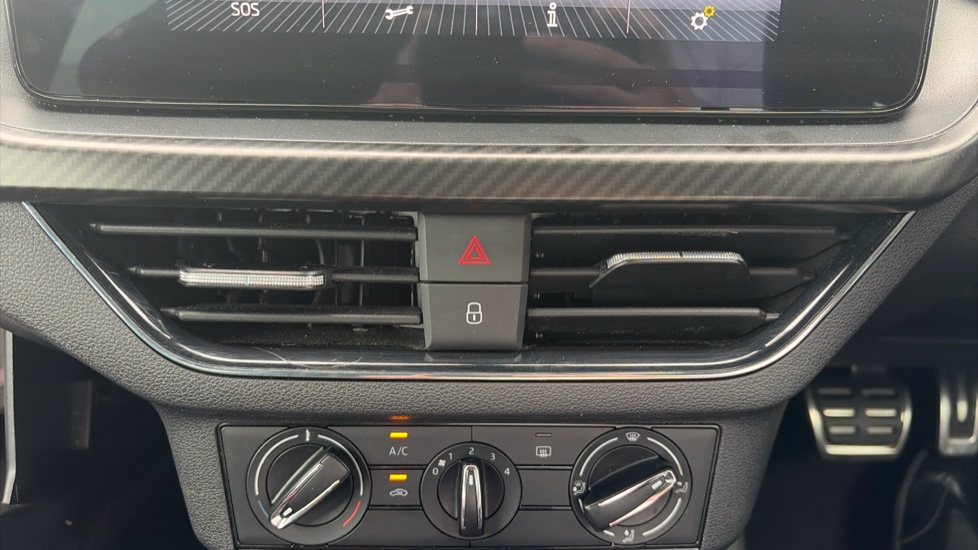 Skoda Kamiq 1.0 TSI 110 Monte Carlo 5dr DSG Petrol Hatchback - Image 36