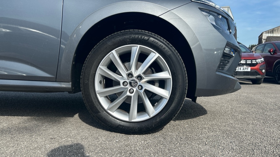Skoda Kamiq 1.0 TSI SE 5dr DSG Petrol Hatchback - Image 5