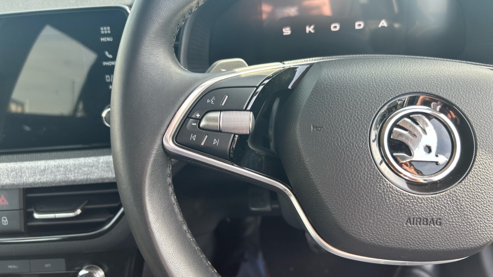 Skoda Kamiq 1.0 TSI SE 5dr DSG Petrol Hatchback - Image 17