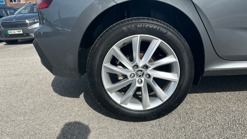 Skoda Kamiq 1.0 TSI SE 5dr DSG Petrol Hatchback - Image 24