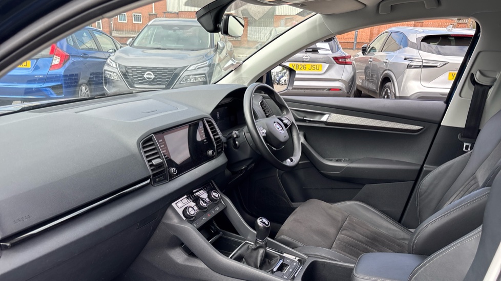 Skoda Karoq 1.5 TSI SE L 5dr Petrol Estate - Image 2