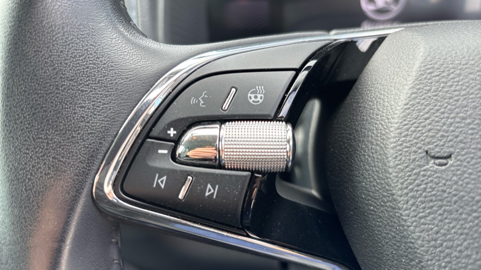 Skoda Karoq 1.5 TSI SE L 5dr Petrol Estate - Image 17