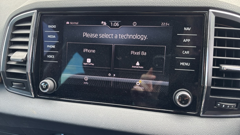 Skoda Karoq 1.5 TSI SE L 5dr Petrol Estate - Image 30