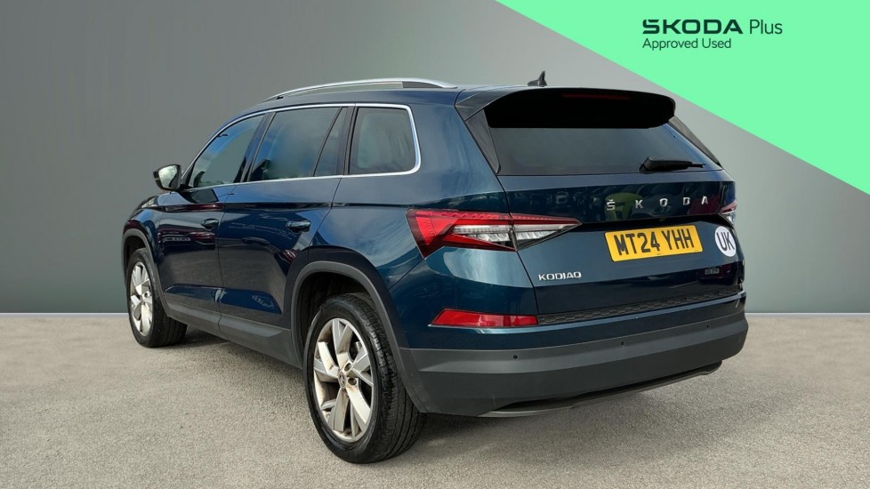 Skoda Kodiaq 1.5 TSI SE L Executive 5dr DSG [7 Seat] Petrol Estate - Image 3