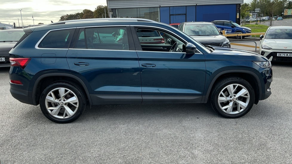 Skoda Kodiaq 1.5 TSI SE L Executive 5dr DSG [7 Seat] Petrol Estate - Image 23