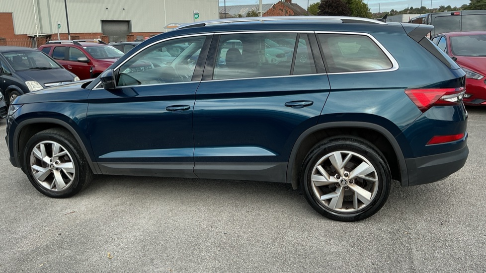 Skoda Kodiaq 1.5 TSI SE L Executive 5dr DSG [7 Seat] Petrol Estate - Image 27