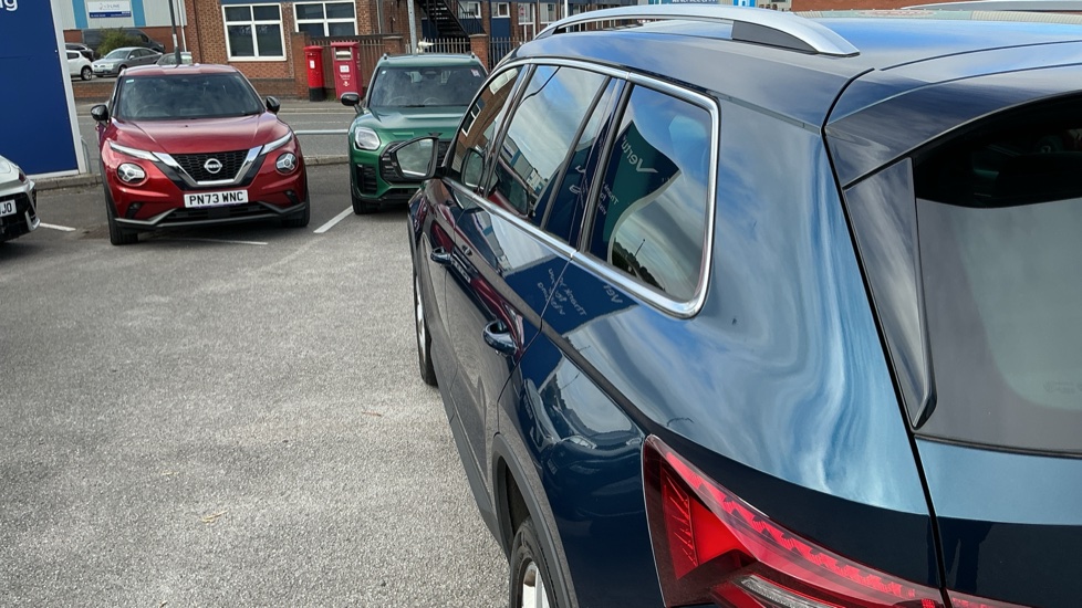 Skoda Kodiaq 1.5 TSI SE L Executive 5dr DSG [7 Seat] Petrol Estate - Image 30