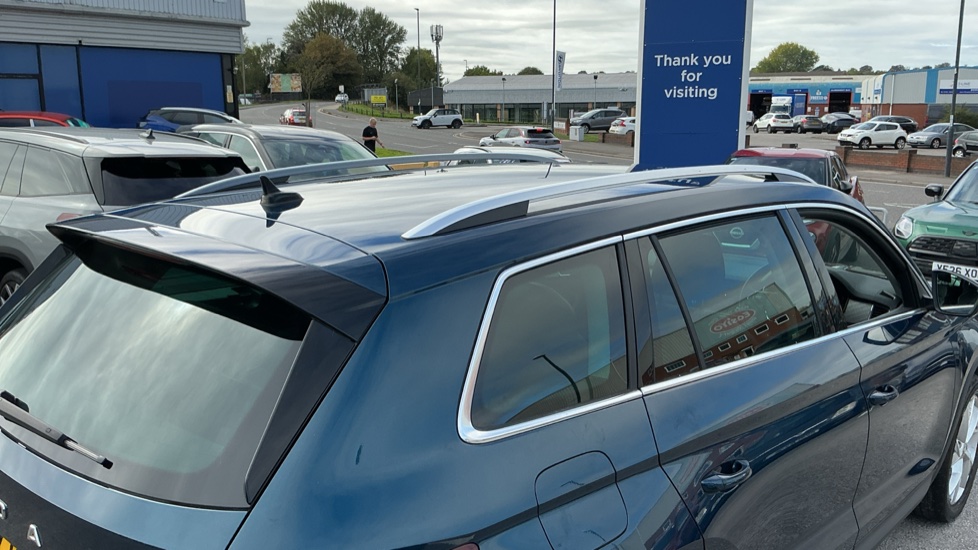 Skoda Kodiaq 1.5 TSI SE L Executive 5dr DSG [7 Seat] Petrol Estate - Image 32