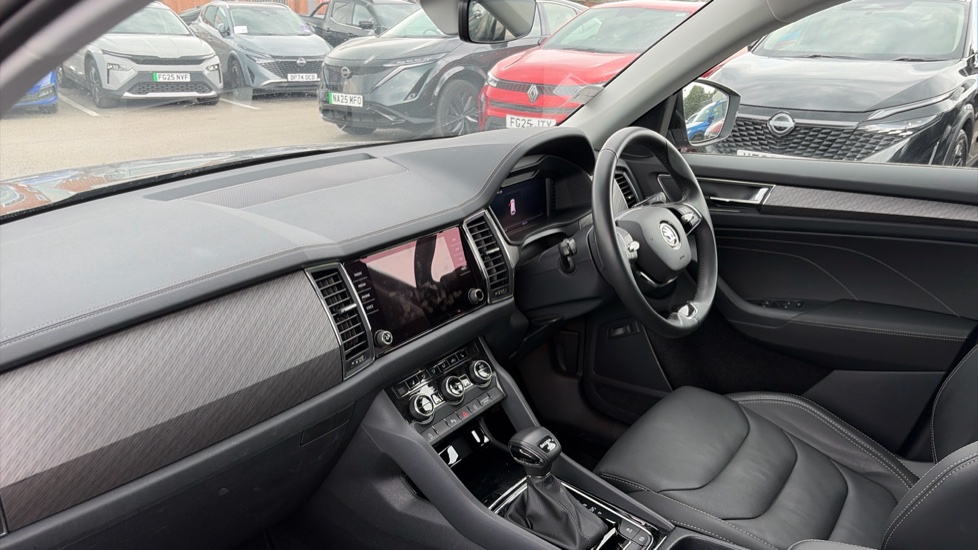 Skoda Kodiaq 2.0 TSI 190 SE L Executive 4x4 5dr DSG [7 Seat] Petrol Estate - Image 2