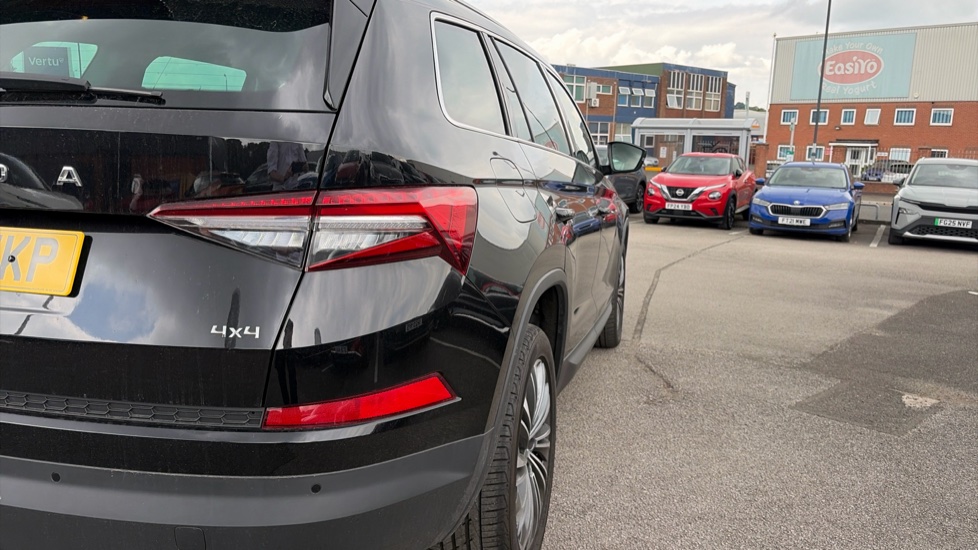 Skoda Kodiaq 2.0 TSI 190 SE L Executive 4x4 5dr DSG [7 Seat] Petrol Estate - Image 22