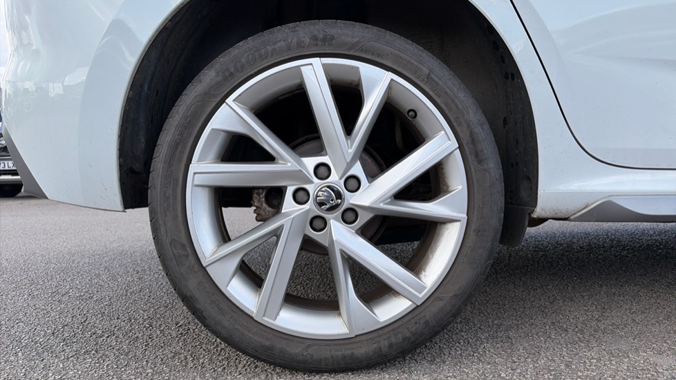 Skoda Kamiq 1.5 TSI SE L 5dr DSG Petrol Hatchback - Image 5