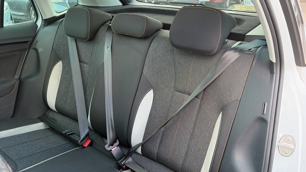 Skoda Kamiq 1.5 TSI SE L 5dr DSG Petrol Hatchback - Image 16