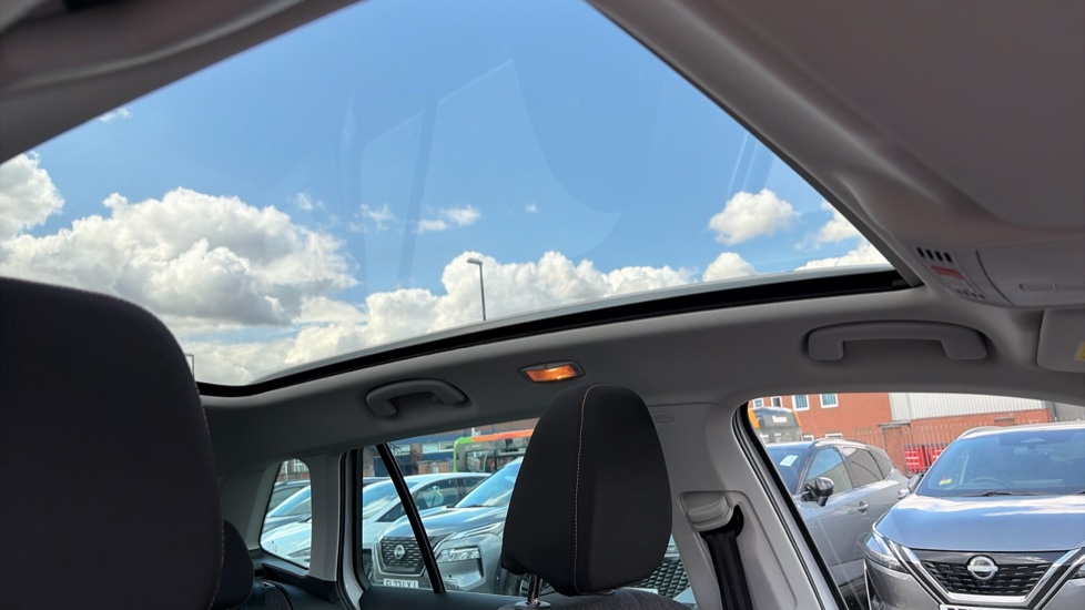 Skoda Kamiq 1.5 TSI SE L 5dr DSG Petrol Hatchback - Image 33