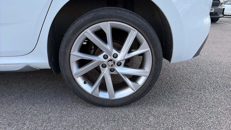 Skoda Kamiq 1.5 TSI SE L 5dr DSG Petrol Hatchback - Image 37