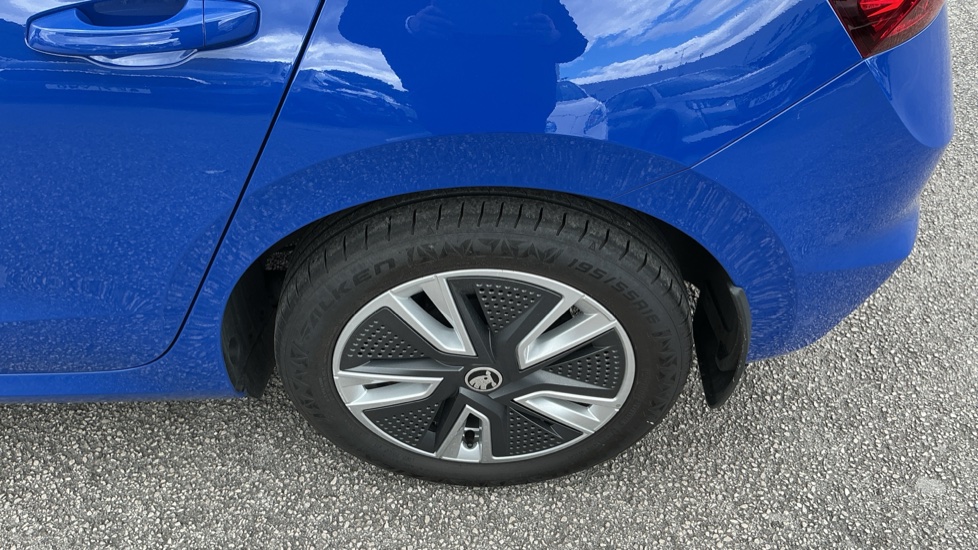 Skoda Fabia 1.0 TSI 110 SE L 5dr DSG Petrol Hatchback - Image 29