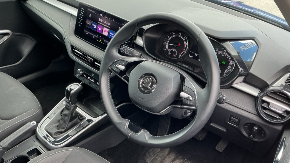 Skoda Fabia 1.0 TSI 110 SE L 5dr DSG Petrol Hatchback - Image 34