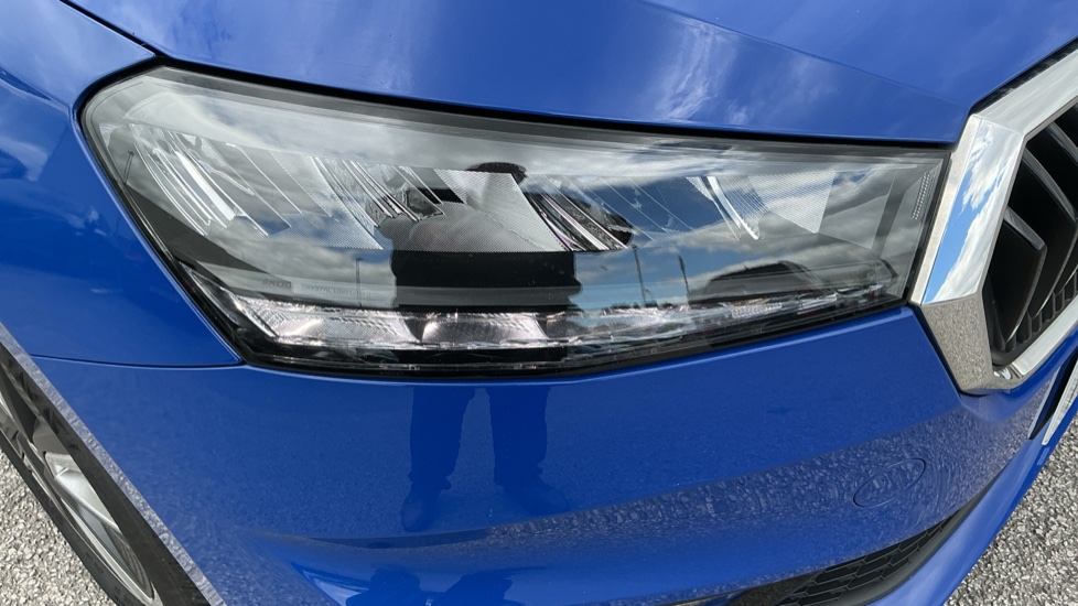 Skoda Fabia 1.0 TSI 110 SE L 5dr DSG Petrol Hatchback - Image 38