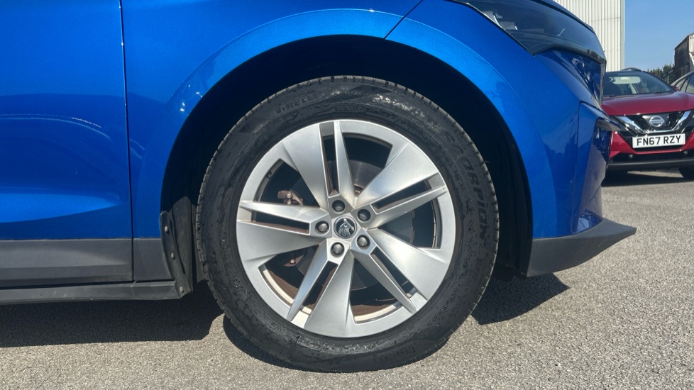 Skoda Enyaq 132kW 60 62kWh 5dr Auto Electric Estate - Image 5