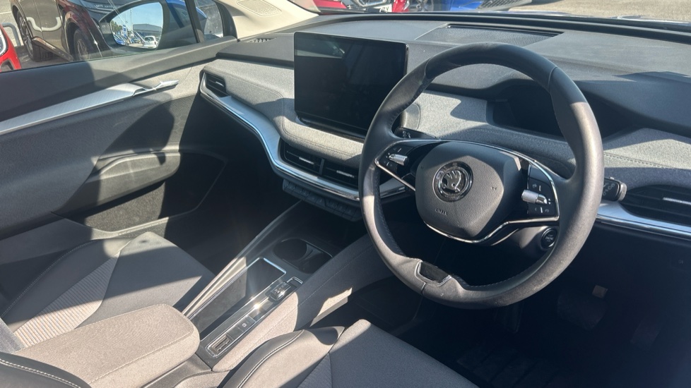Skoda Enyaq 132kW 60 62kWh 5dr Auto Electric Estate - Image 6