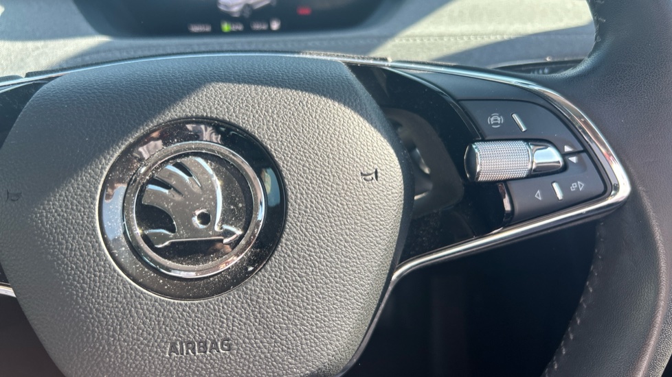 Skoda Enyaq 132kW 60 62kWh 5dr Auto Electric Estate - Image 18