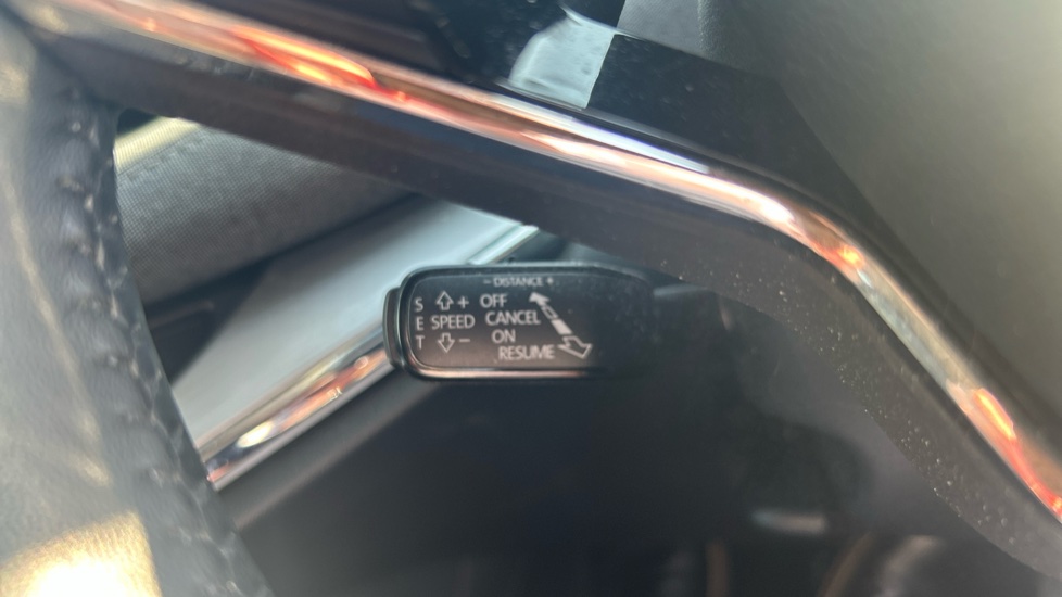 Skoda Enyaq 132kW 60 62kWh 5dr Auto Electric Estate - Image 21