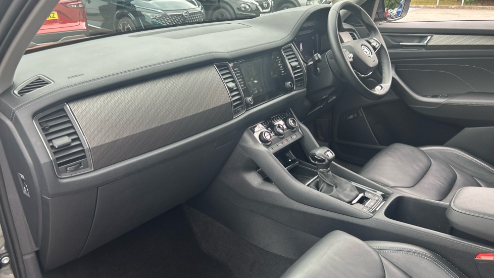 Skoda Kodiaq 1.5 TSI SE L Executive 5dr DSG [7 Seat] Petrol Estate - Image 2
