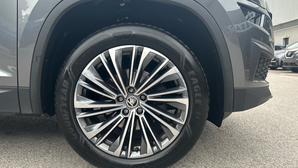 Skoda Kodiaq 1.5 TSI SE L Executive 5dr DSG [7 Seat] Petrol Estate - Image 5