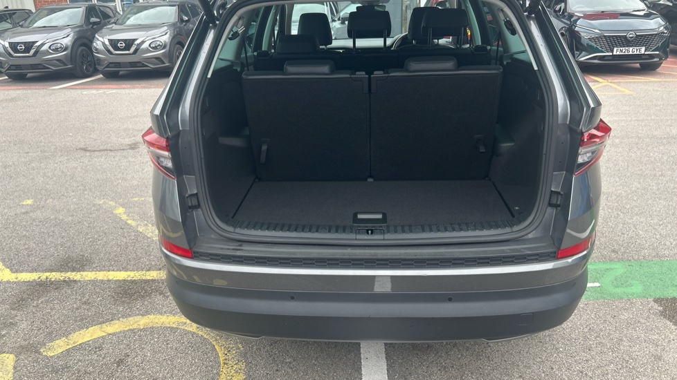 Skoda Kodiaq 1.5 TSI SE L Executive 5dr DSG [7 Seat] Petrol Estate - Image 20