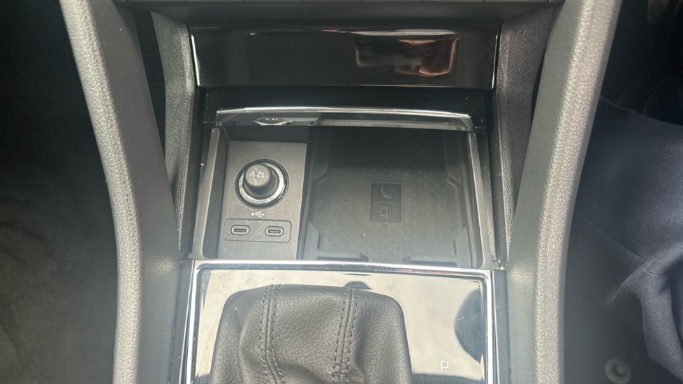 Skoda Kodiaq 1.5 TSI SE L Executive 5dr DSG [7 Seat] Petrol Estate - Image 33