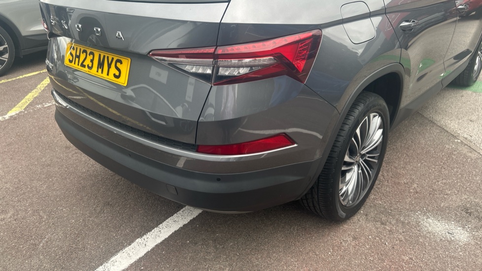 Skoda Kodiaq 1.5 TSI SE L Executive 5dr DSG [7 Seat] Petrol Estate - Image 40