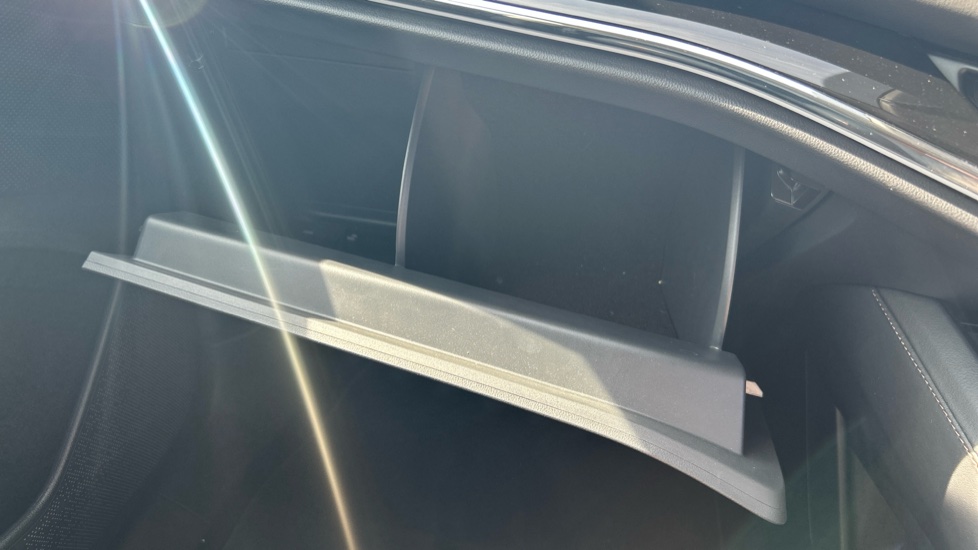 Skoda Enyaq 150kW 80 ecoSuite 82kWh 5dr Auto [125kW] Electric Estate - Image 27