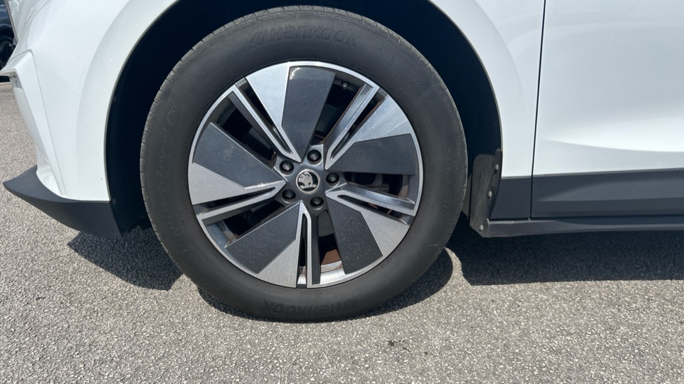 Skoda Enyaq 150kW 80 ecoSuite 82kWh 5dr Auto [125kW] Electric Estate - Image 41