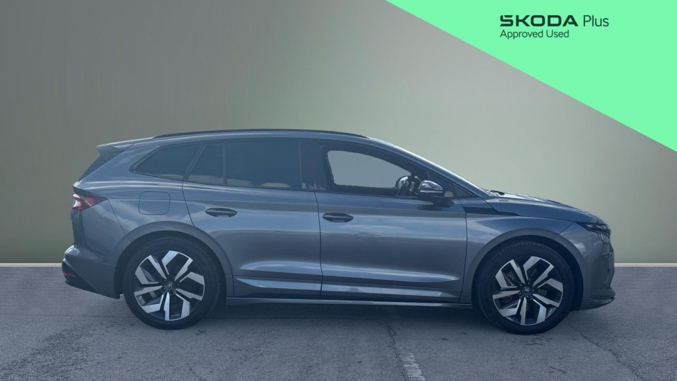 Skoda Enyaq 210kW 85x Sportline 82kWh 4x4 5dr Auto Electric Estate - Image 4