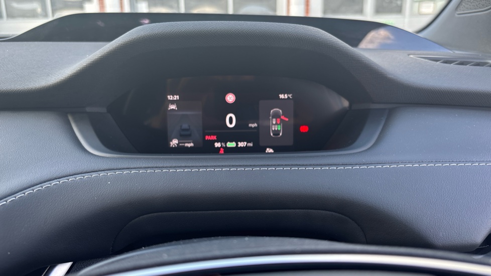 Skoda Enyaq 210kW 85x Sportline 82kWh 4x4 5dr Auto Electric Estate - Image 11