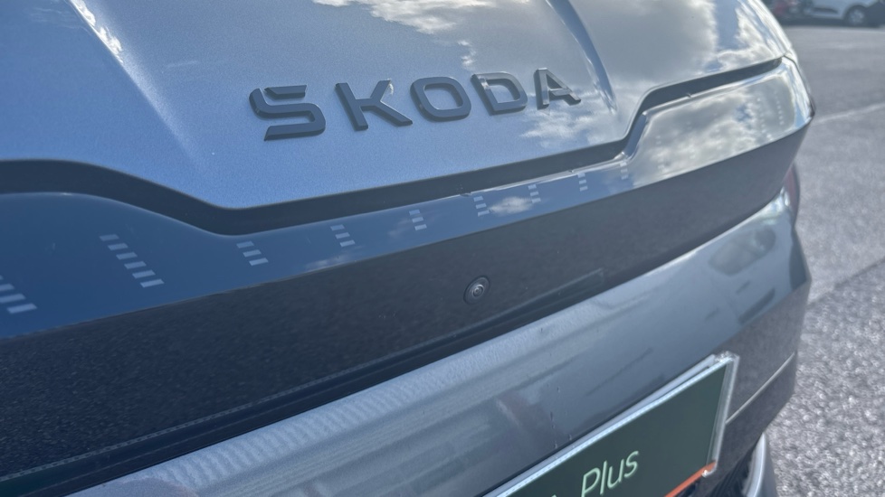 Skoda Enyaq 210kW 85x Sportline 82kWh 4x4 5dr Auto Electric Estate - Image 24