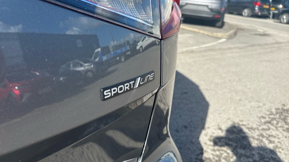 Skoda Enyaq 210kW 85x Sportline 82kWh 4x4 5dr Auto Electric Estate - Image 26