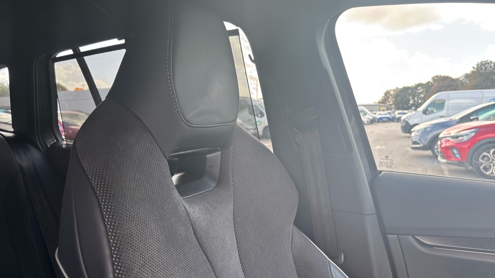 Skoda Enyaq 210kW 85x Sportline 82kWh 4x4 5dr Auto Electric Estate - Image 37
