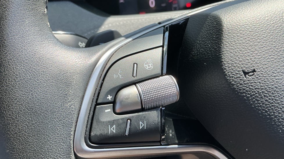 Skoda Enyaq 210kW 85 Edition 82kWh 5dr Auto Electric Estate - Image 17