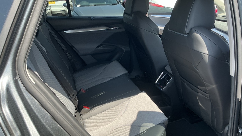 Skoda Enyaq 210kW 85 Edition 82kWh 5dr Auto Electric Estate - Image 21