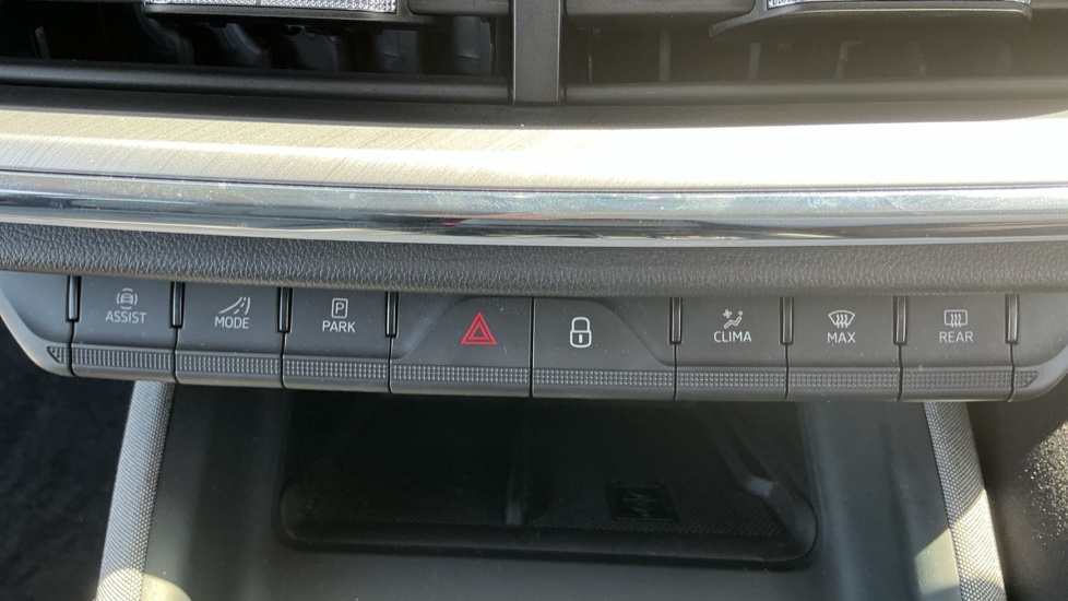 Skoda Enyaq 210kW 85 Edition 82kWh 5dr Auto Electric Estate - Image 32