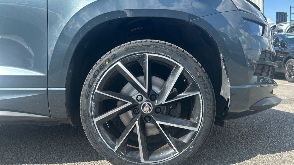 Skoda Karoq 1.5 TSI Sport Line 5dr Petrol Estate - Image 5