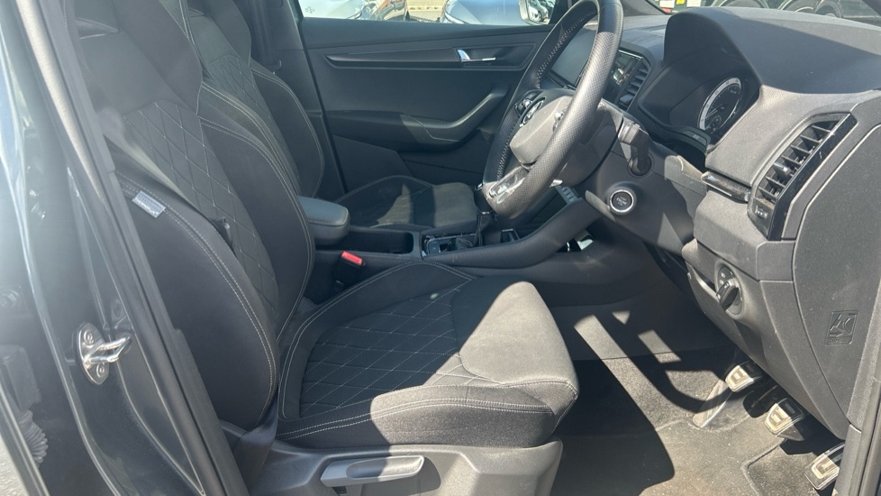Skoda Karoq 1.5 TSI Sport Line 5dr Petrol Estate - Image 15
