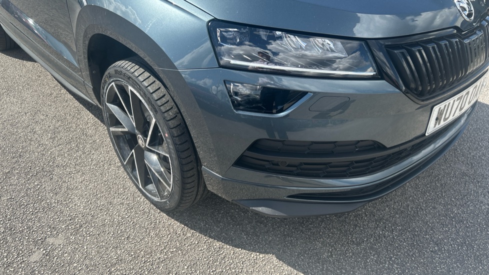 Skoda Karoq 1.5 TSI Sport Line 5dr Petrol Estate - Image 27