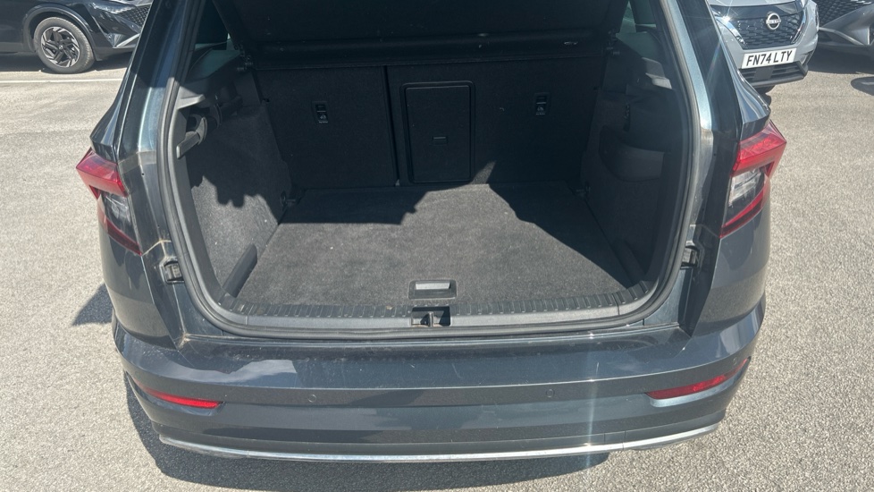 Skoda Karoq 1.5 TSI Sport Line 5dr Petrol Estate - Image 33