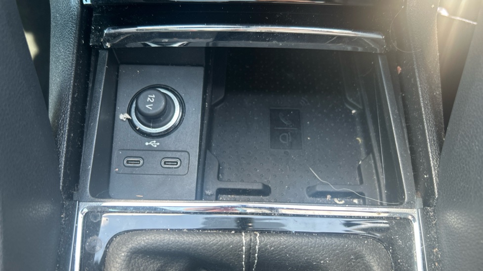 Skoda Karoq 1.5 TSI Sport Line 5dr Petrol Estate - Image 35