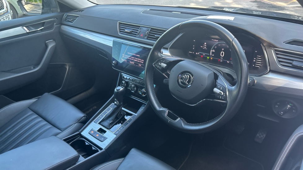 Skoda Superb 1.5 TSI SE Technology 5dr DSG Petrol Hatchback - Image 6