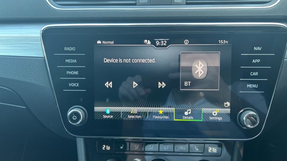 Skoda Superb 1.5 TSI SE Technology 5dr DSG Petrol Hatchback - Image 21