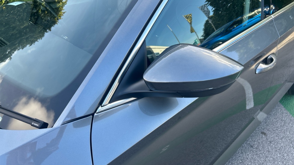 Skoda Superb 1.5 TSI SE Technology 5dr DSG Petrol Hatchback - Image 35