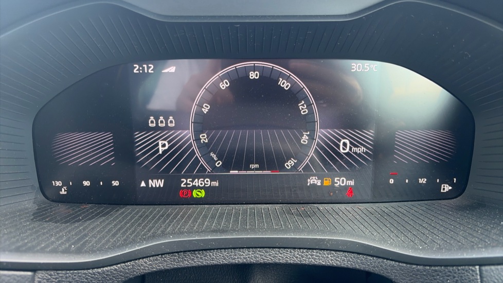 Skoda Karoq 1.5 TSI SE L 5dr DSG Petrol Estate - Image 11