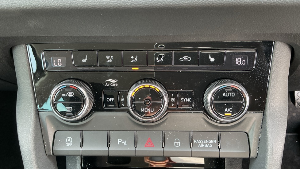 Skoda Karoq 1.5 TSI SE L 5dr DSG Petrol Estate - Image 13